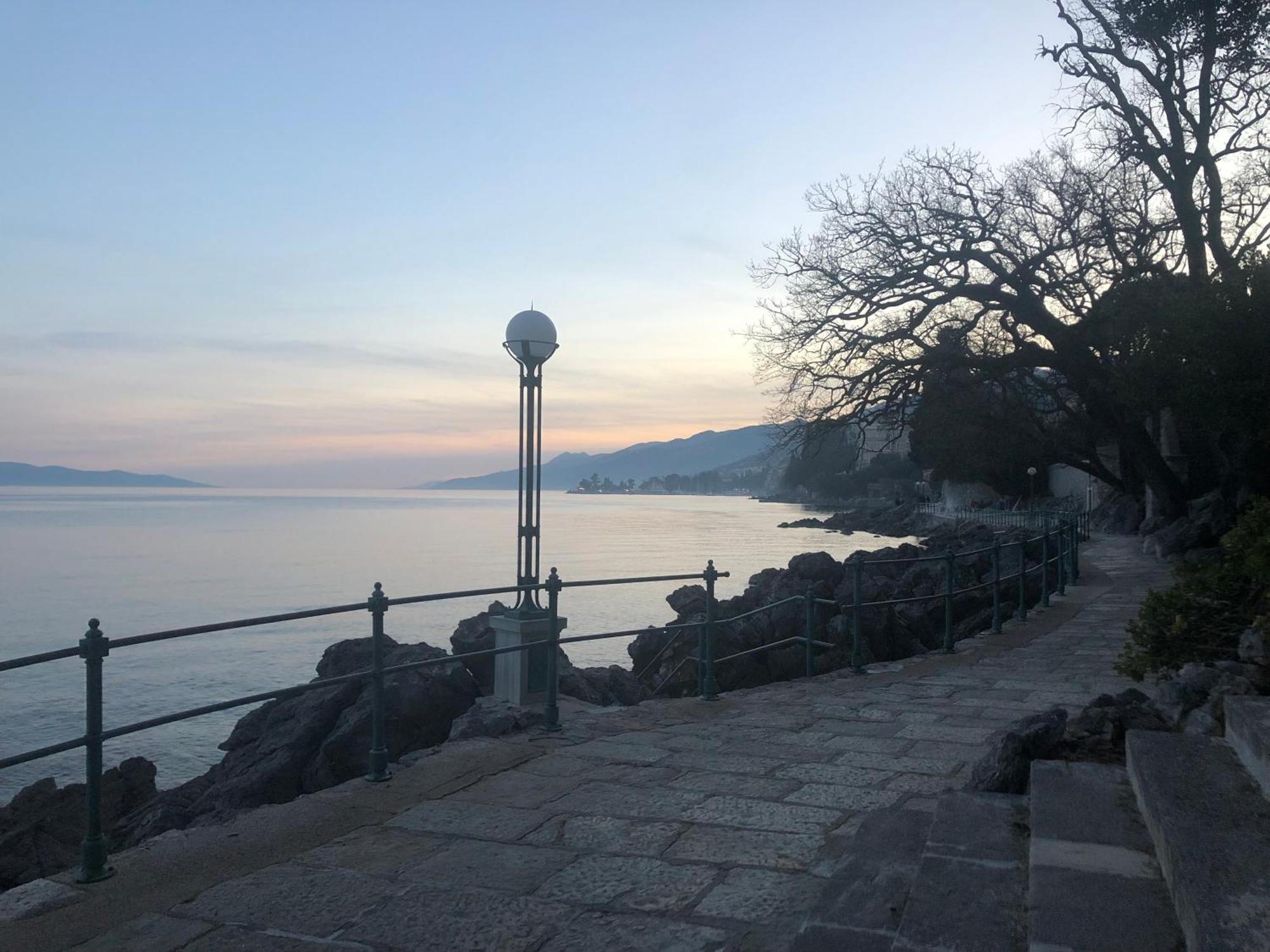 Artspace Location-Opatija-3 Bedroom House With Rooftop Garden By Beach Kültér fotó
